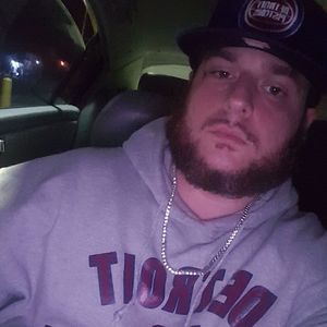 Meet your Posher, Victor