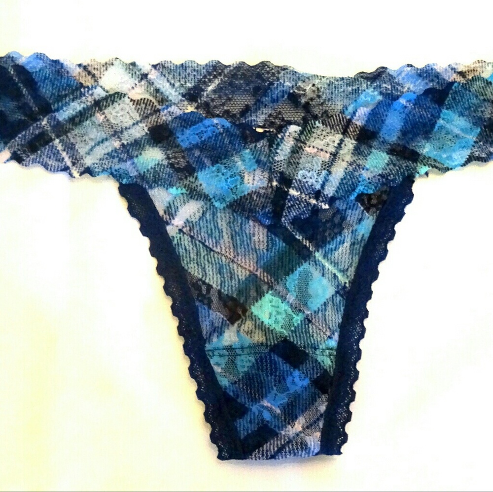 NWT  Victoria's Secret Lace thong Blue Medium