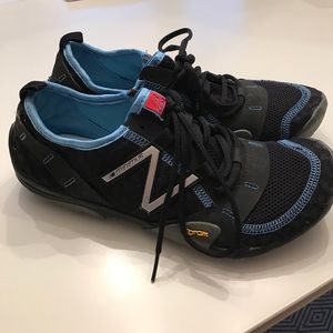 New Balance Minimus Vibram sneakers size 9