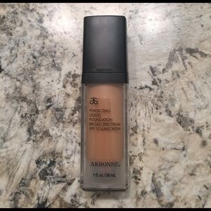 ARBONNE Perfecting Liquid Foundation- EXPIRED
