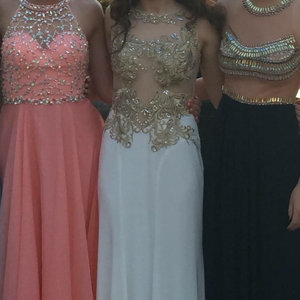 Prom dress - Picture 3 of 3