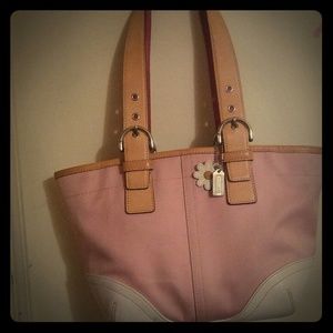 Beautiful Coach bag **\sold**\\*