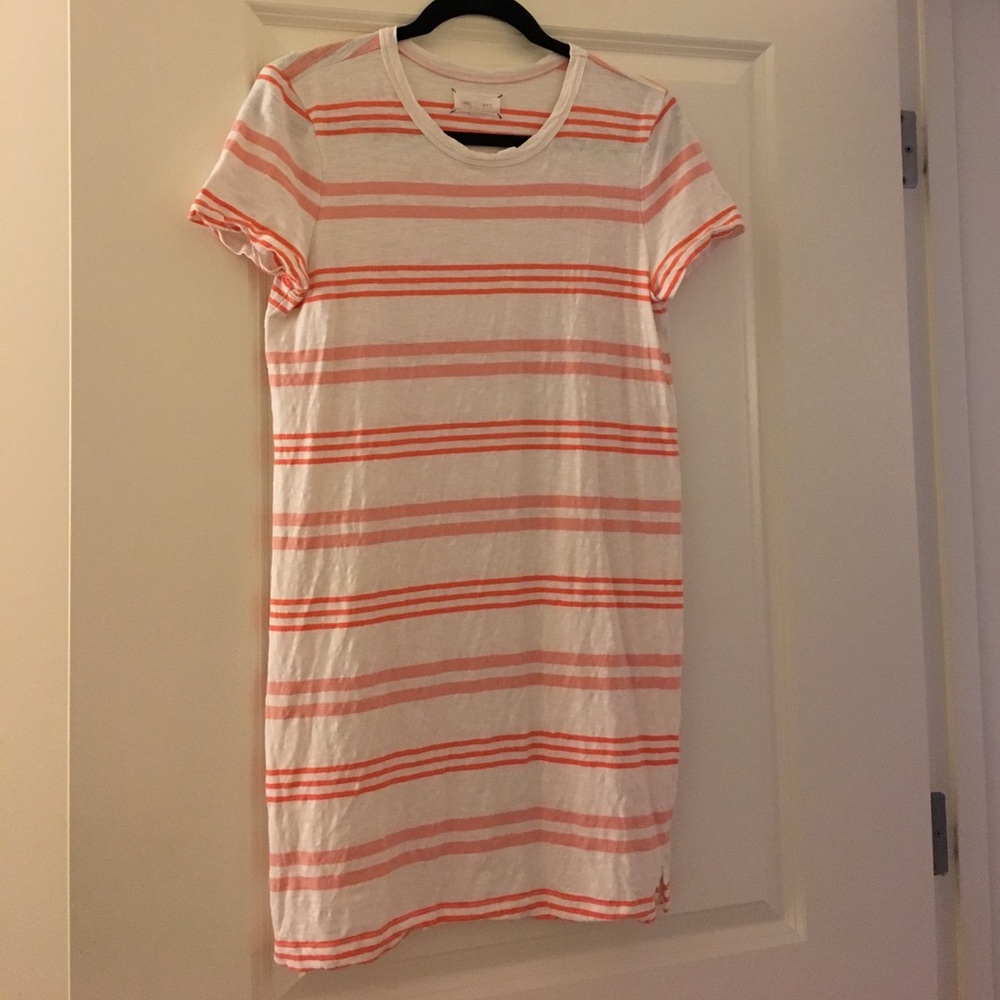 Lou & Grey T-Shirt Dress