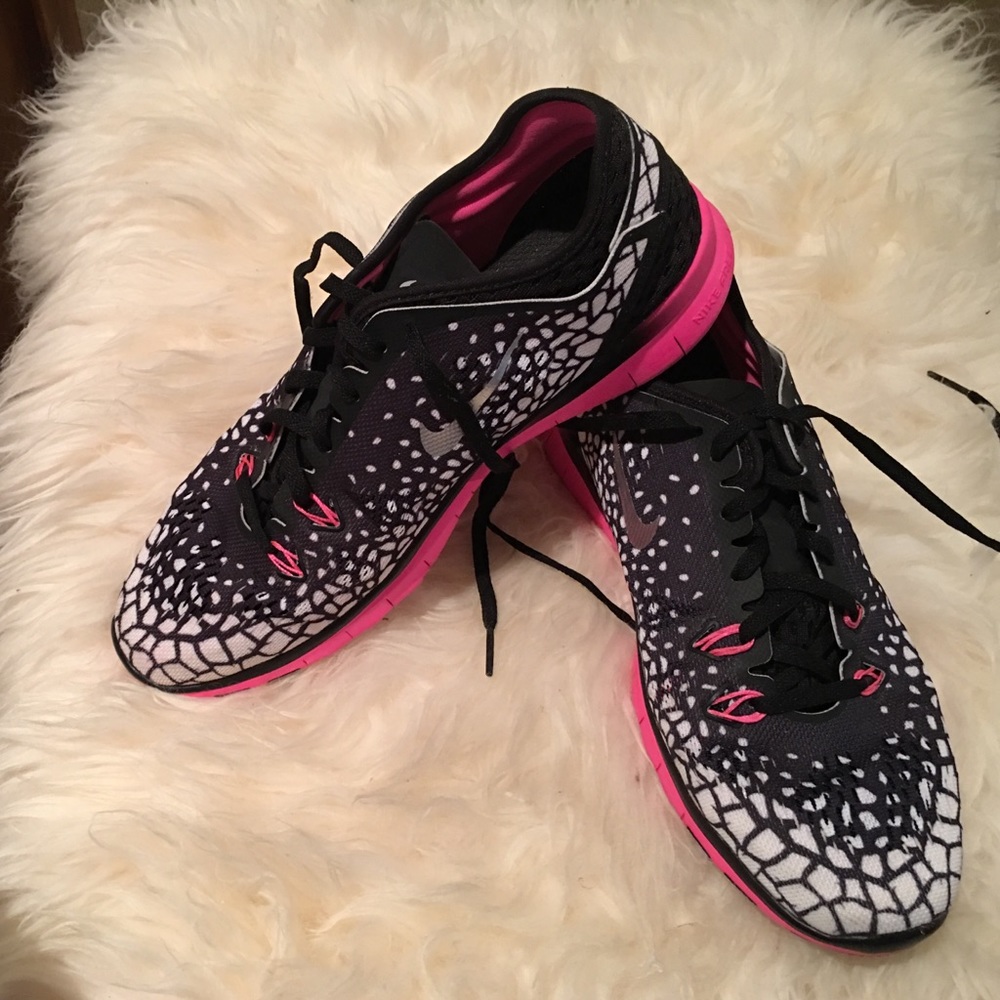 Women's Nike Free 5.0 Size 9.5