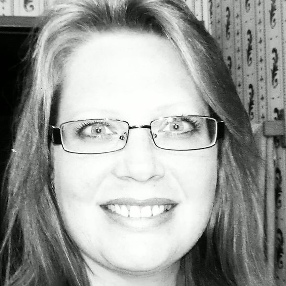 Meet your Posher, Catherine - Picture 1 of 1