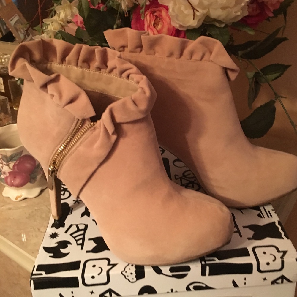 Booties - Picture 2 of 4