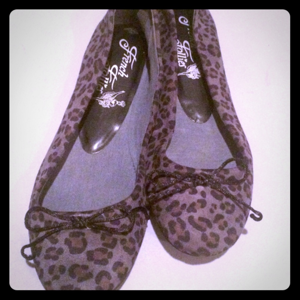Grey leopard flats size 10