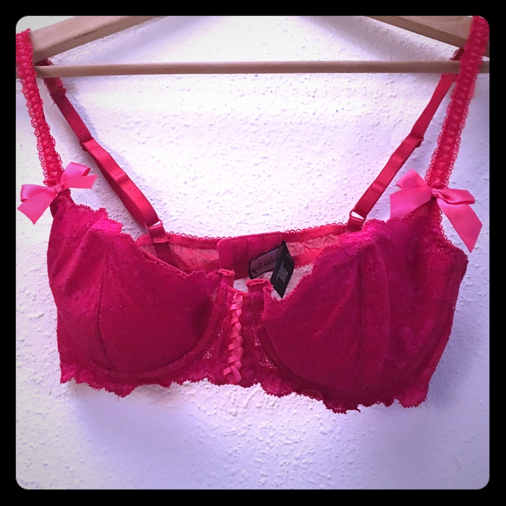 36C Victoria's Secret Demi cup bra