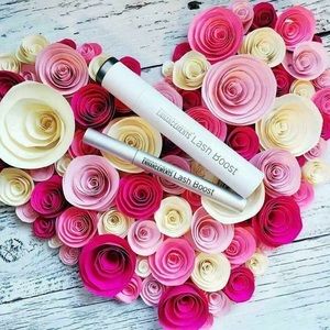 New in box Rodan and Fields Lashboost