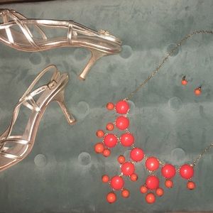 Bubble bead necklace and stud earrings