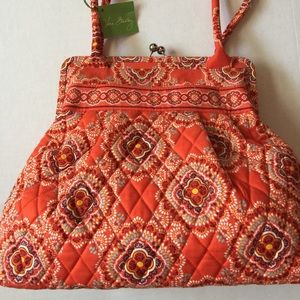 Vera Bradley kiss lock framed shoulder bag.