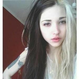 Meet your Posher, Almida