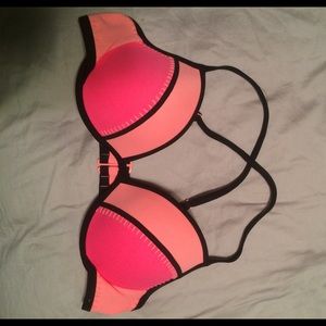 Victoria's Secret bathing suit top 36C