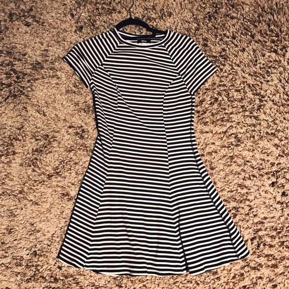 URBAN OUTFITTERS BDG Skater Dress