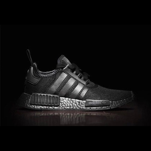 Adidas NMD R1 "Triple Black" - Picture 3 of 3