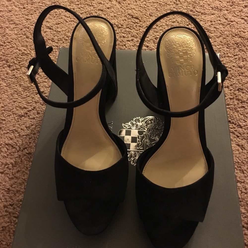 Vince Camuto Krysta