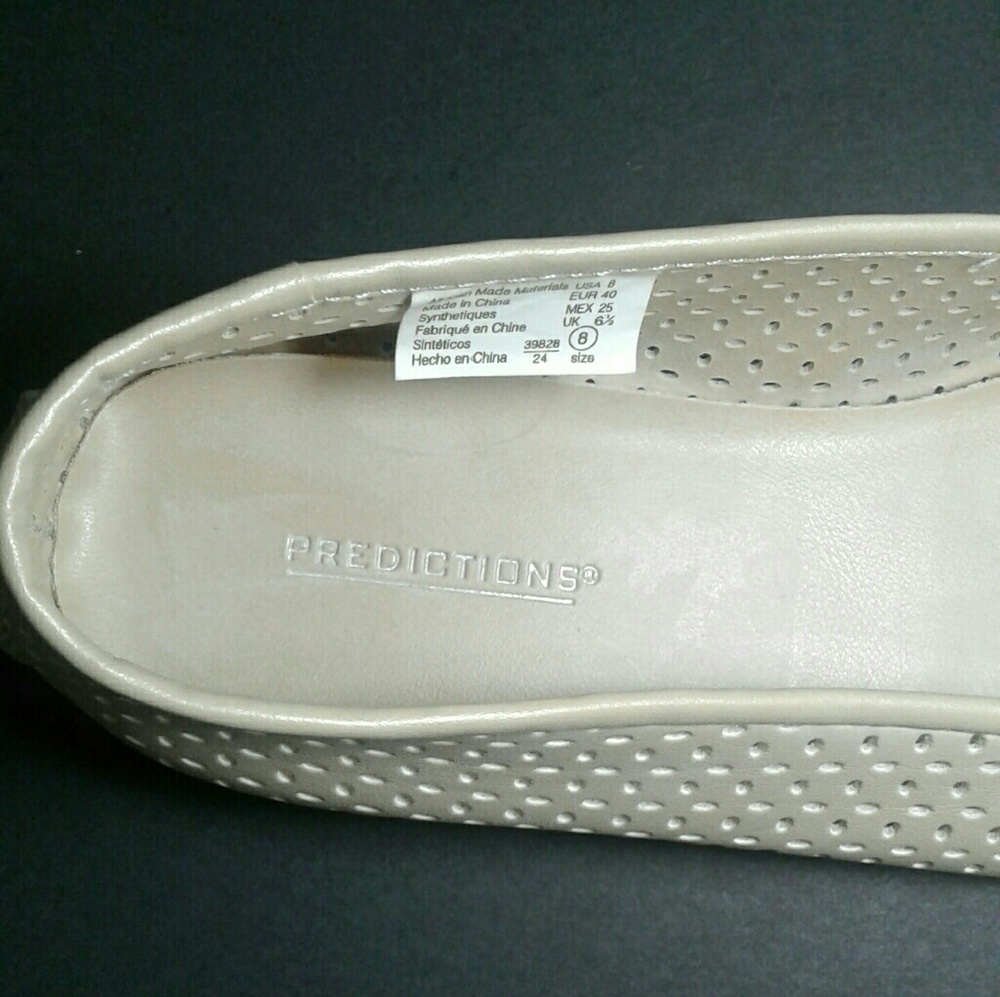 🌺 SOLD 🌺 PREDICTION Flats - Picture 3 of 7