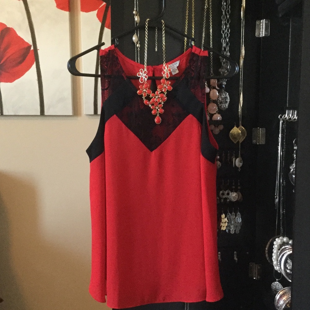 GUESS Sleeveless Blouse