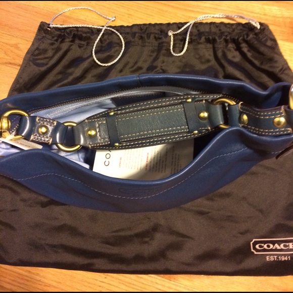 Authentic coach purse NWT - Picture 2 of 5