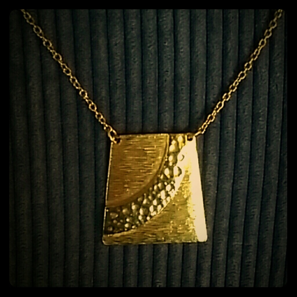 Art Deco Gold Pendant Necklace