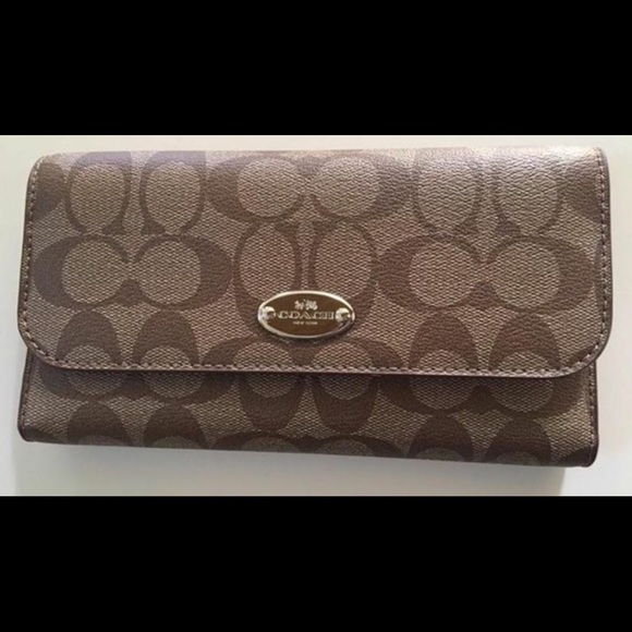 Coach Wallet - Picture 1 of 3