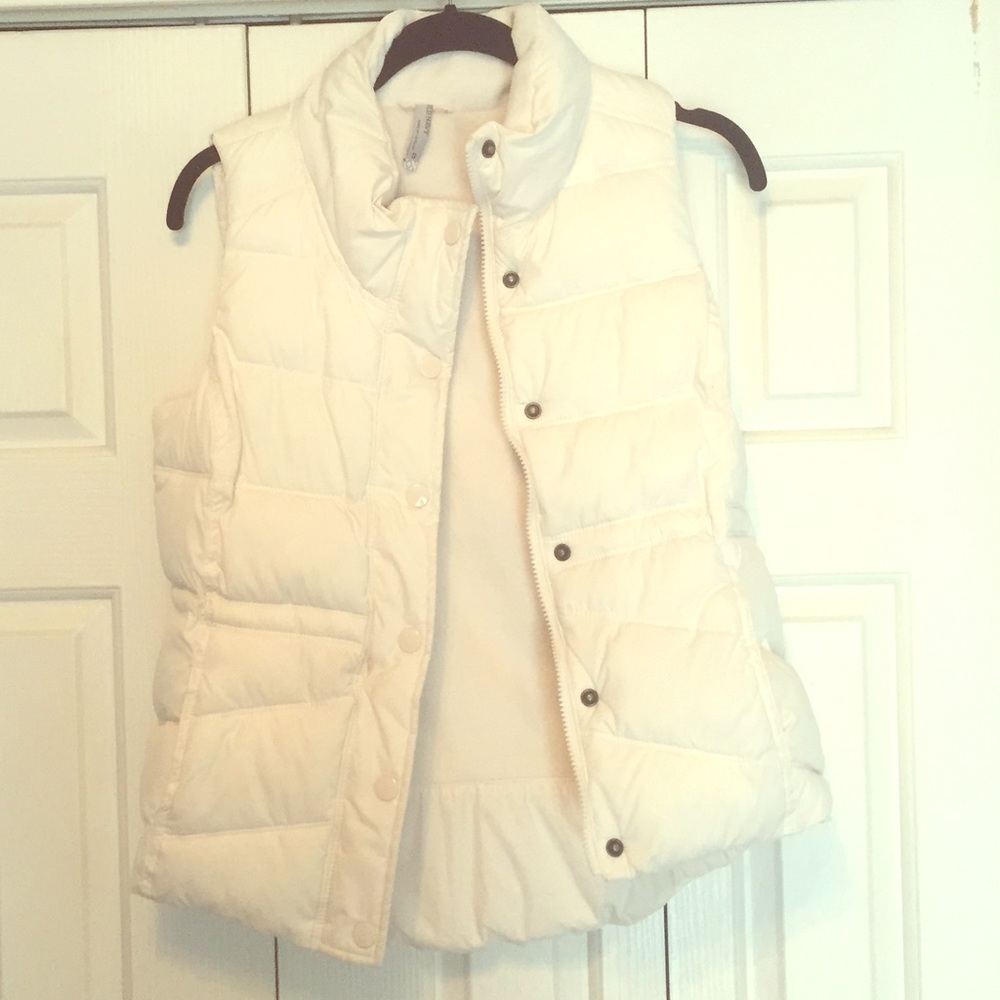 Old navy vest