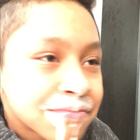 Meet your Posher, Alejandro - Picture 1 of 1