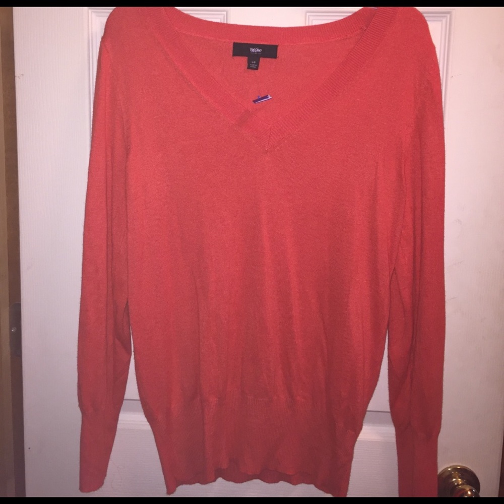 Long sleeve thin top