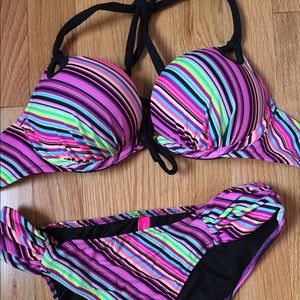 Victoria's Secret bombshell bathing suit