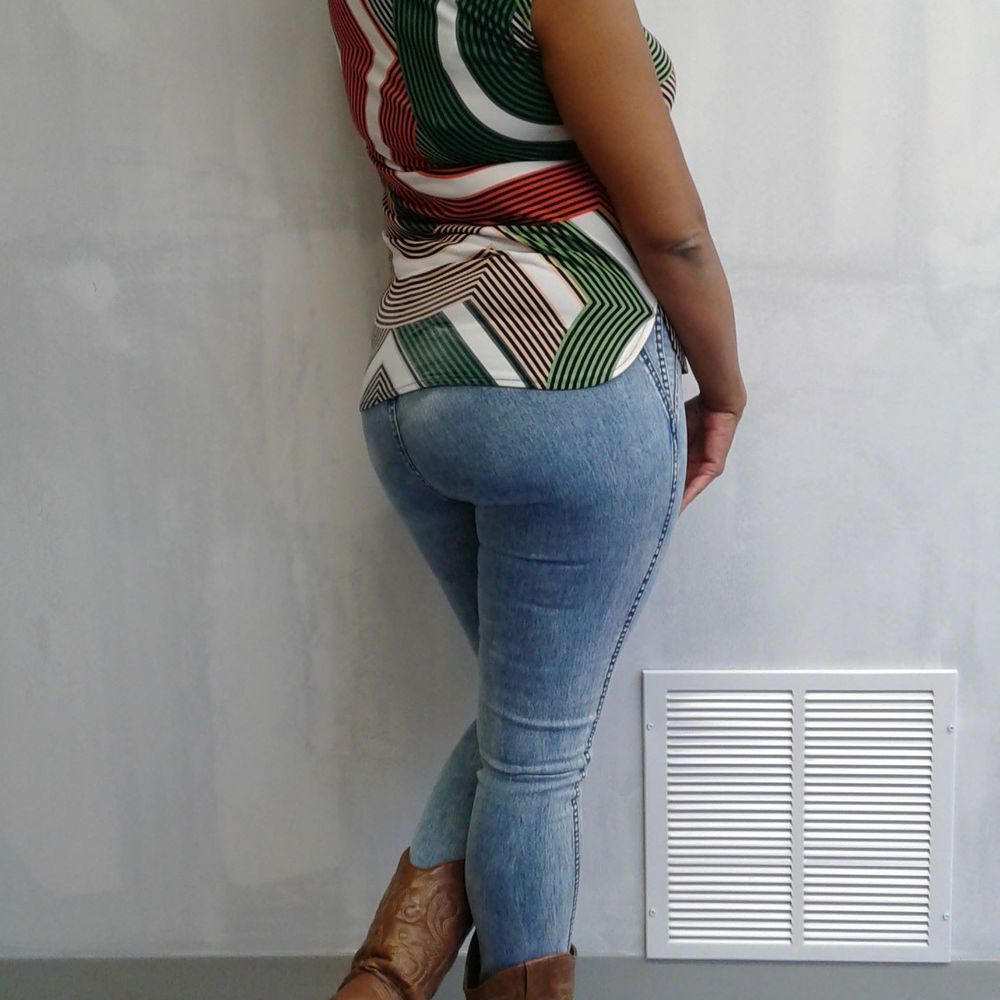 Meet your Posher, Tina