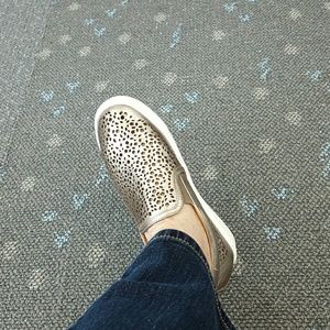 Meet your Posher, Deborah