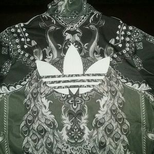 NWT Women's ADIDAS Track Suit Size Large (12-14)