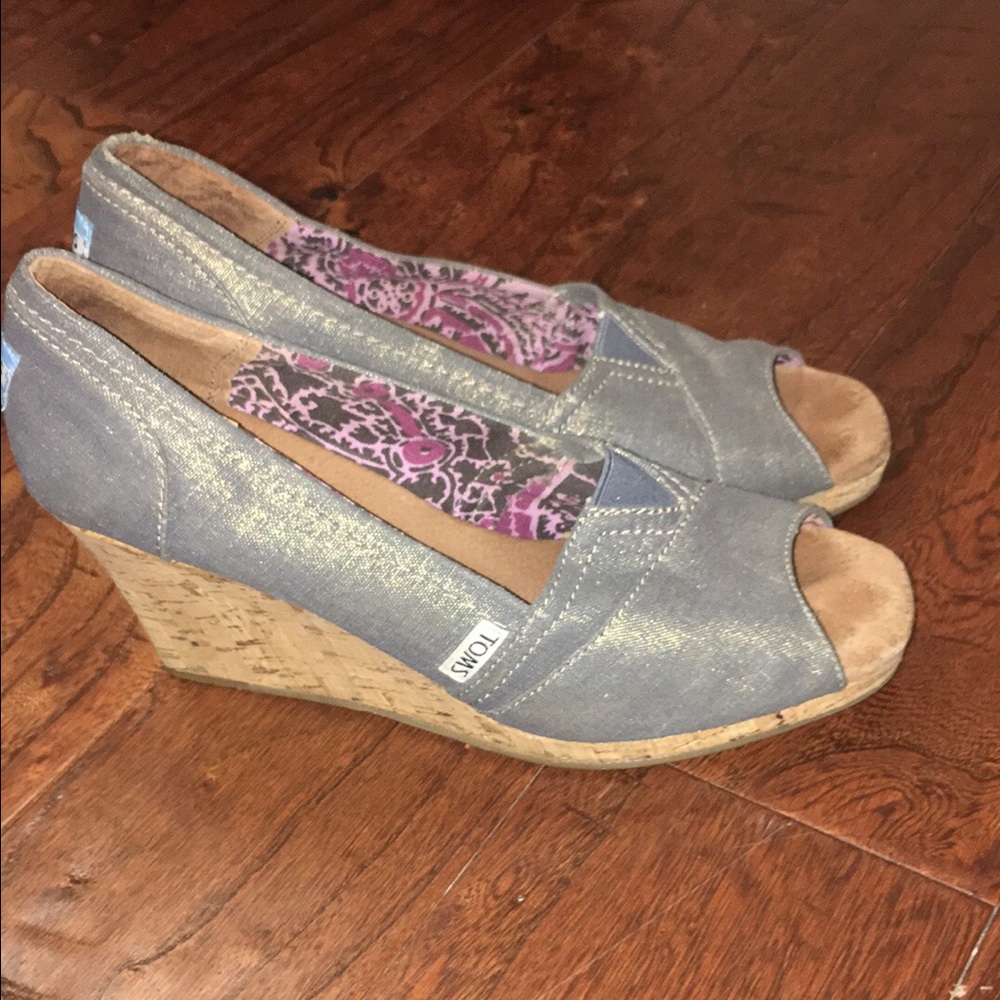 TOMS