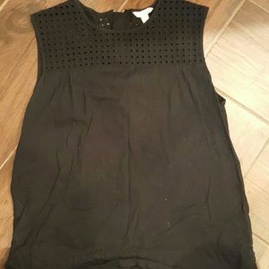 Eyelet GAP top. Black with zipper back