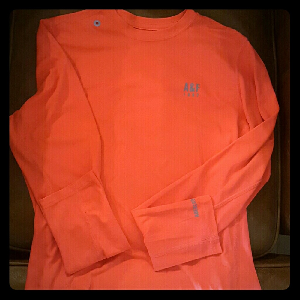 Men's shirt