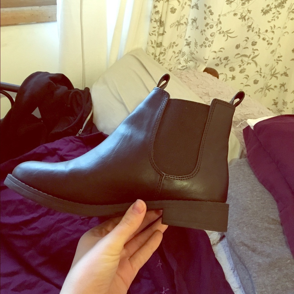 The shoes are way too small on me