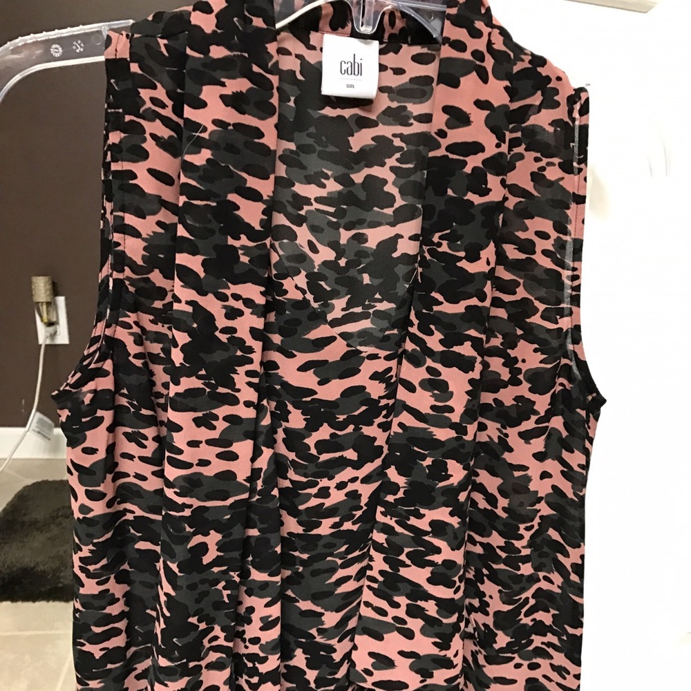 Cabi 9-5 sleeveless blouse small