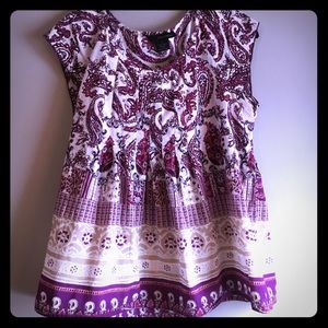 Shortsleeve Calvin Klein shirt in a size medium