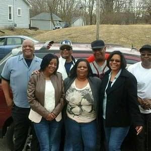 Meet your Posher, Sharon