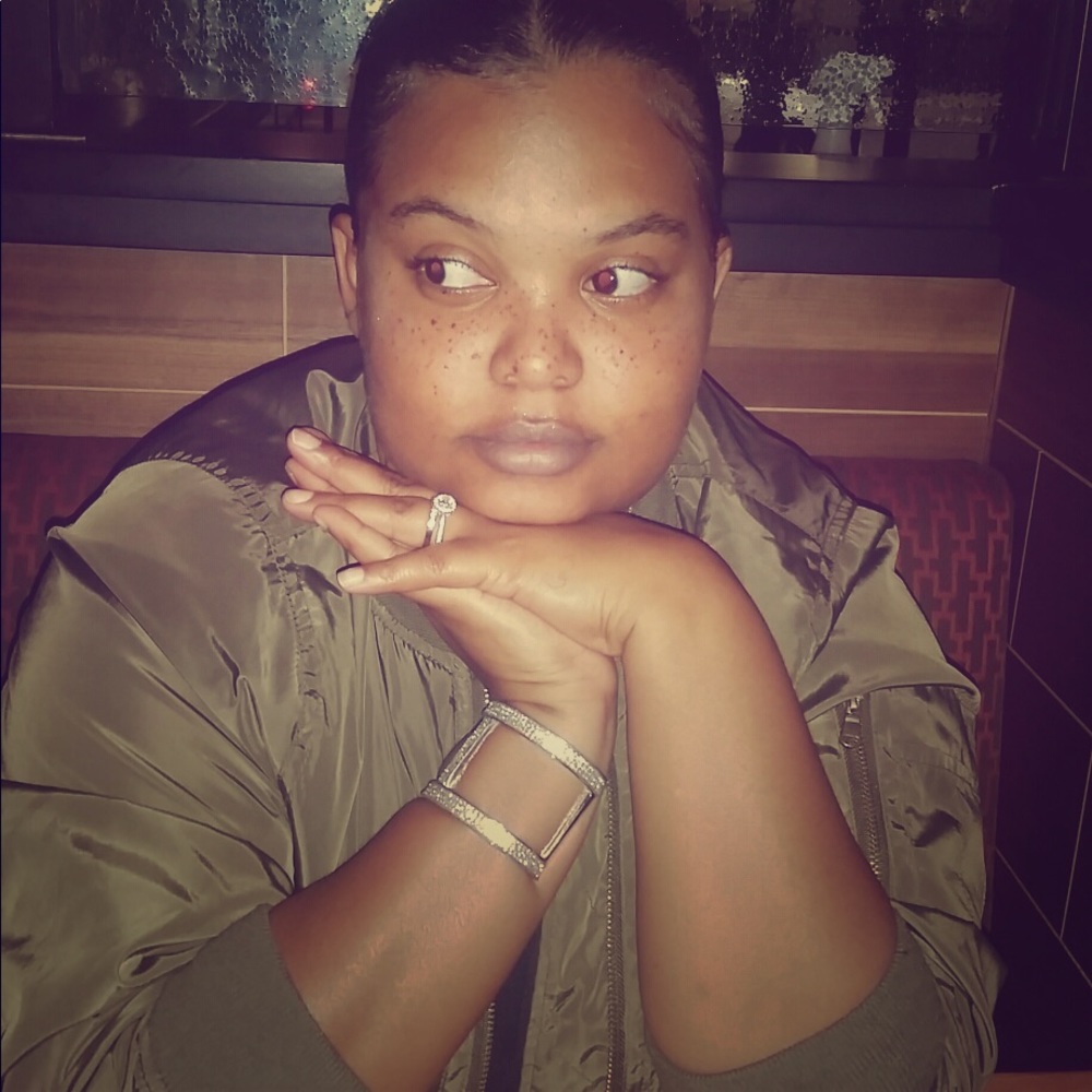 Meet your Posher, Nassha