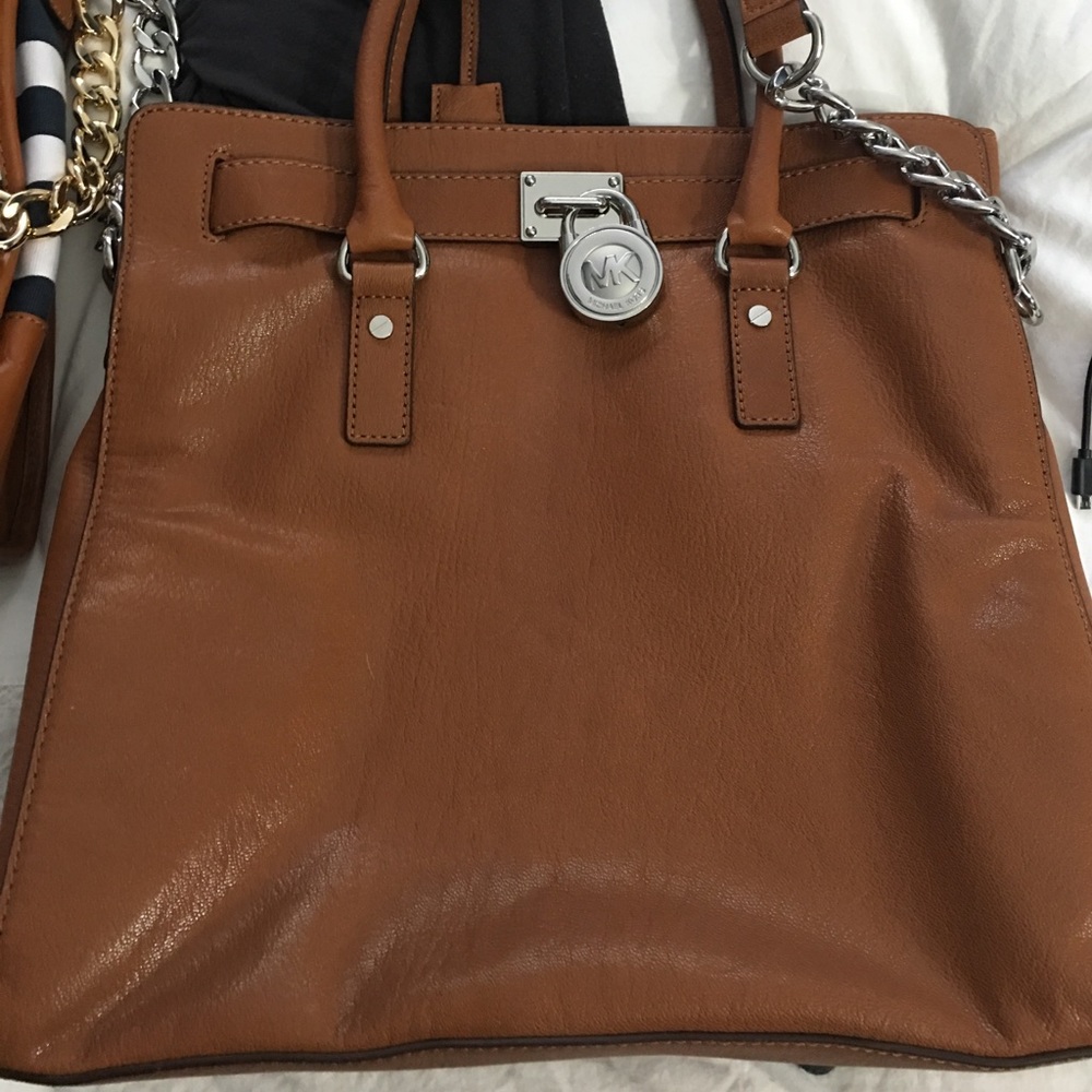 Hand bag