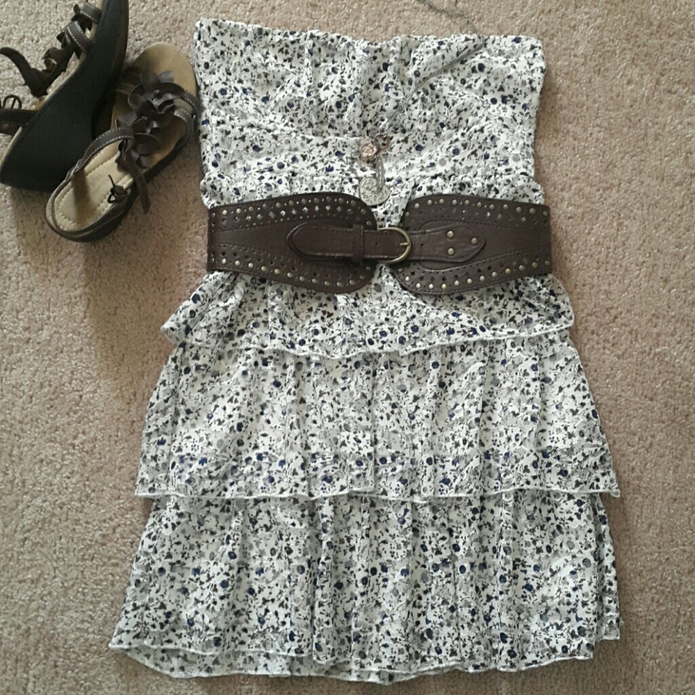 DEB | Floral lace dress