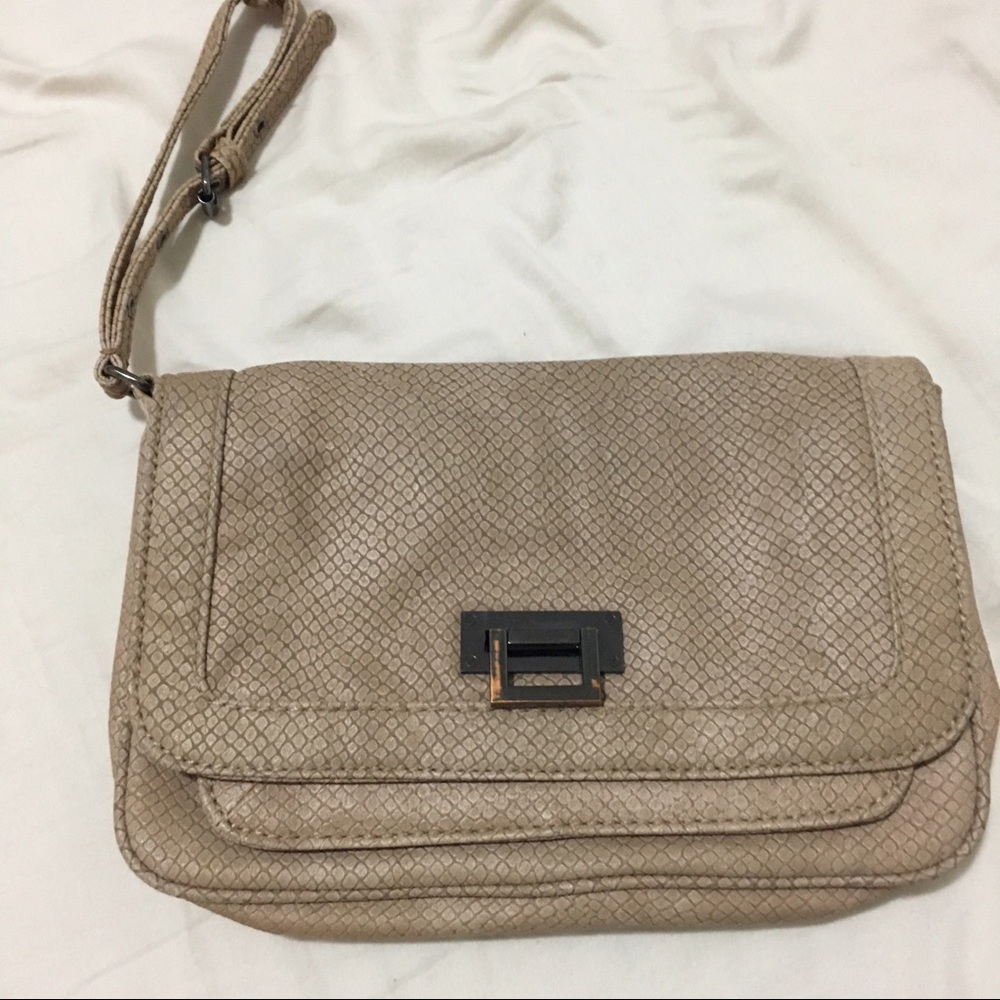 Gap Tan Snakeskin Clutch