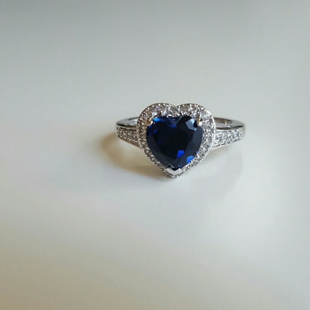 2.5 ct Sapphire Cathedral Heart Ring