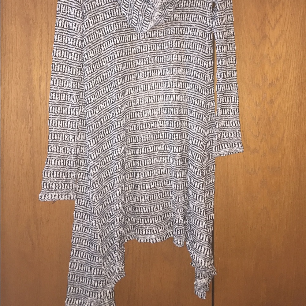Cardigan - Picture 4 of 4