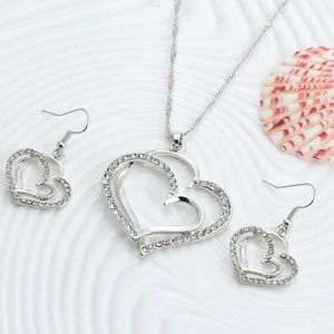 Heart necklace set