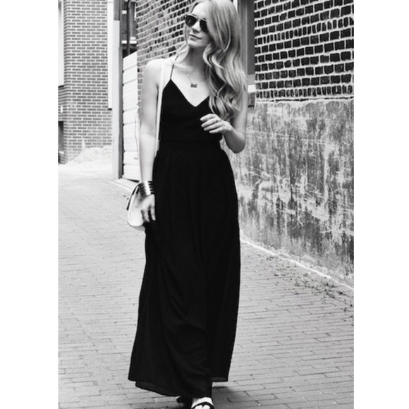 Gretchen Open Back Dress - Picture 3 of 5