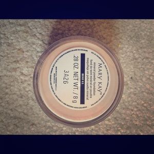 Mary Kay Mineral Foundation-Beige 0.5