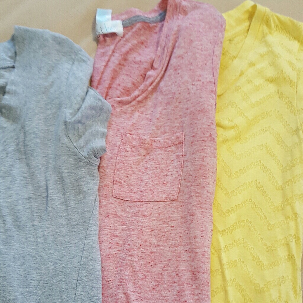 V-neck bundle