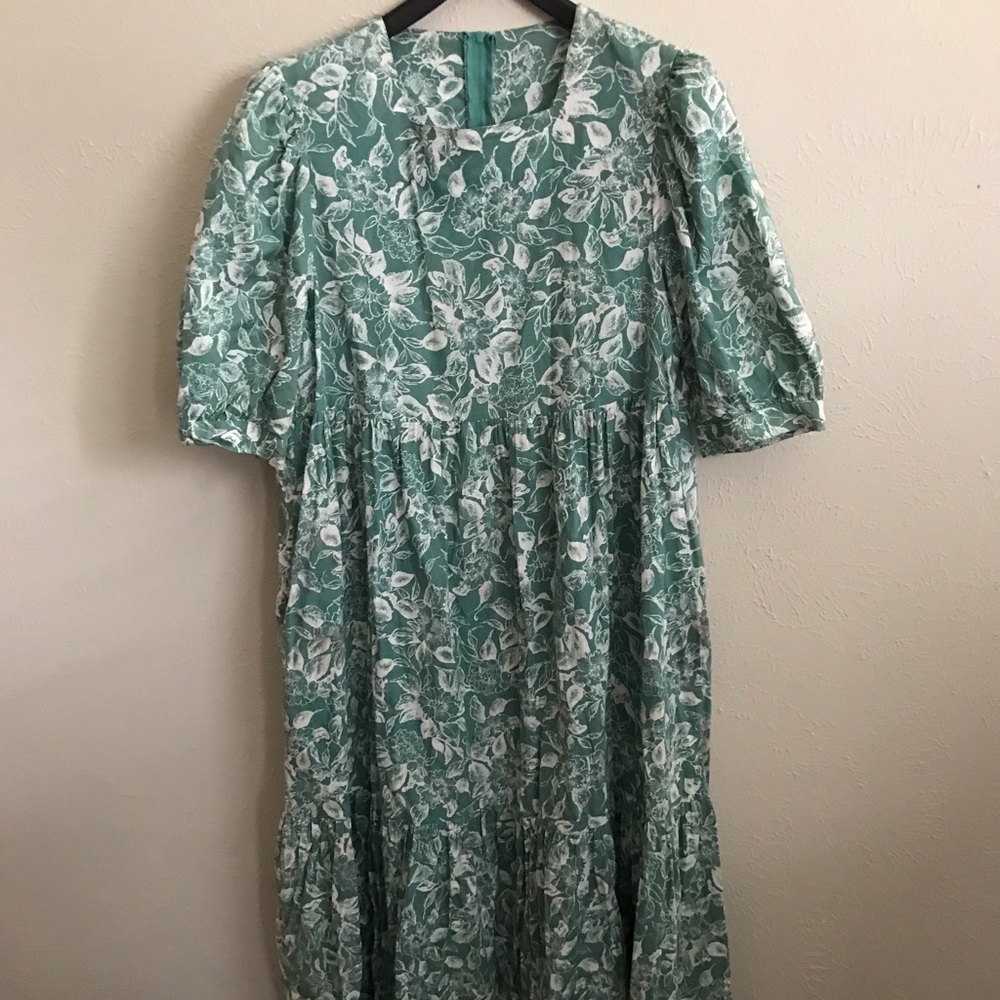Pretty Vintage Dress